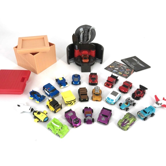 2 Pack Gear Head Vehicle Mystery Pack - Picture 1 of 3